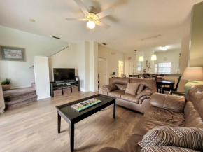 3Br 3Bath Pvt Townhome Patio 15min Disney 1291ft